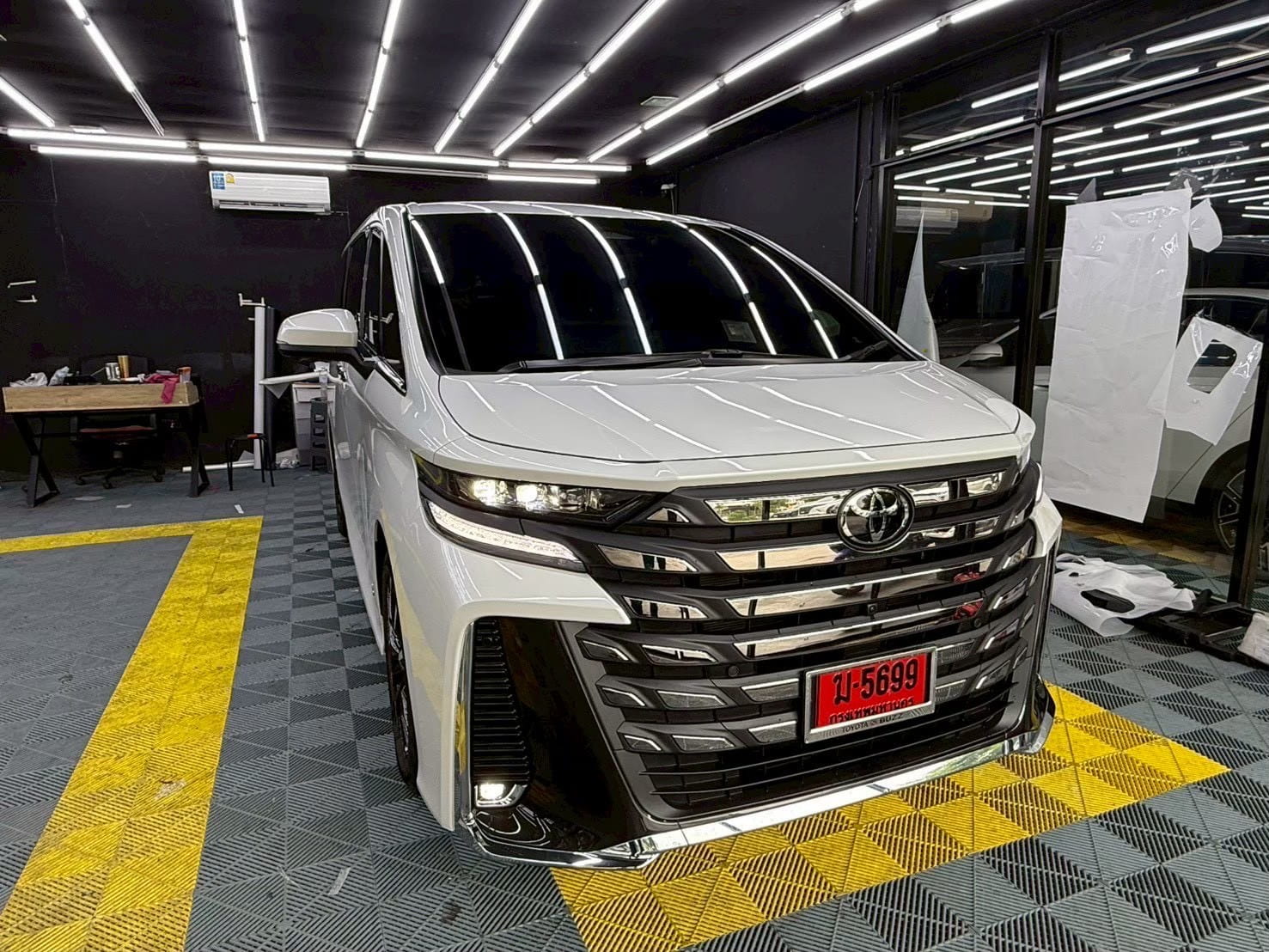ฟิล์มกันรอย PPF Toyota Alphard ที่ Primus