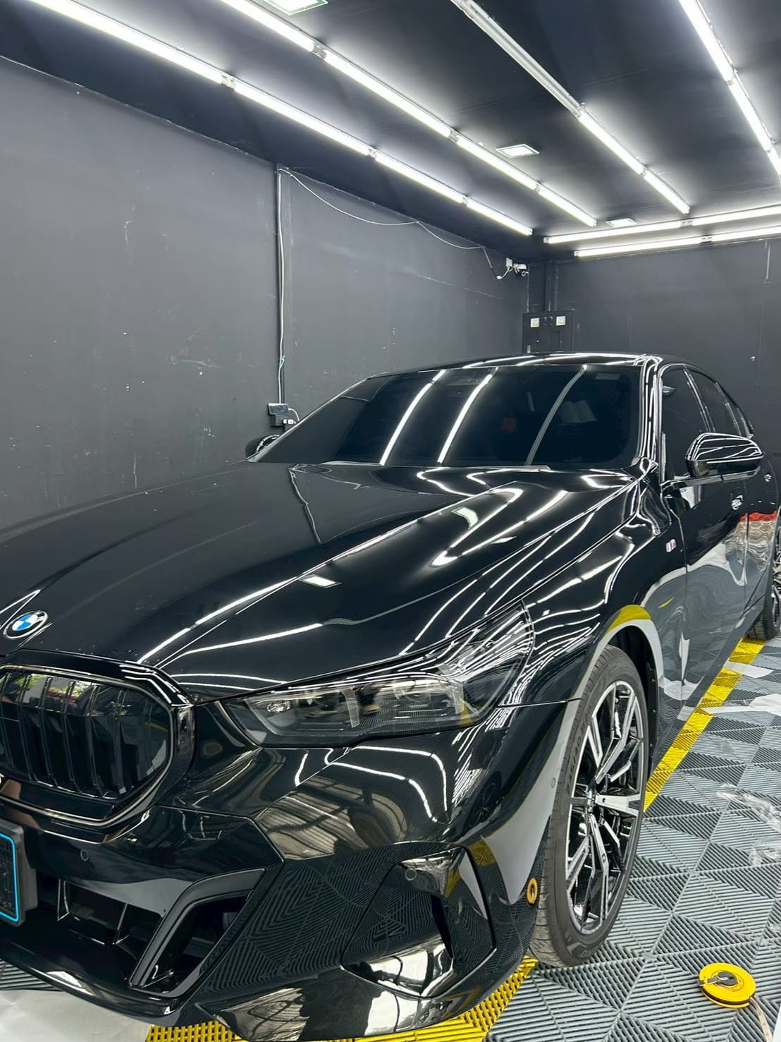 ฟิล์มกันรอย BMW 530e G60