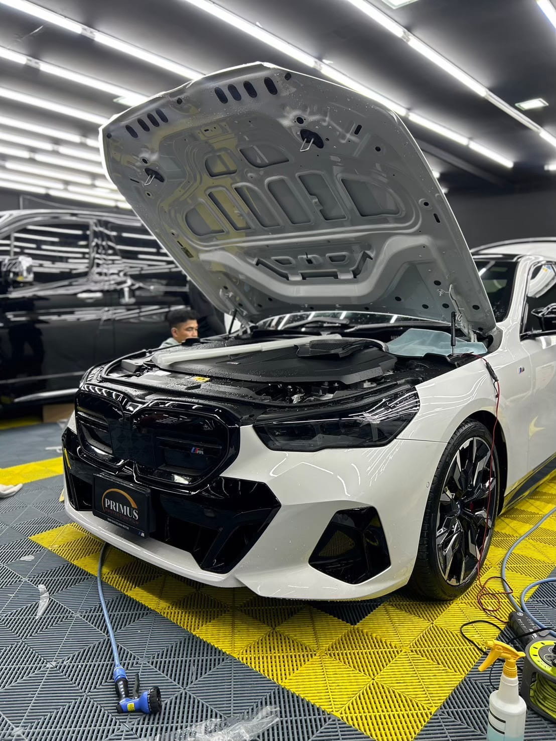 ฟิล์มกันรอย BMW i5 ไฟฟ้า