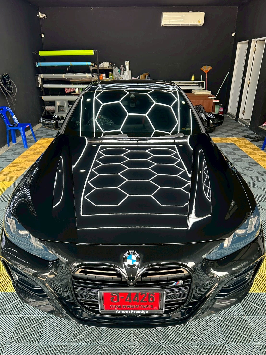 ติดฟิล์มกันรอย PPF BMW M440i สีดำ ผิวเงางามสะท้อนแสง Primus Protection Film