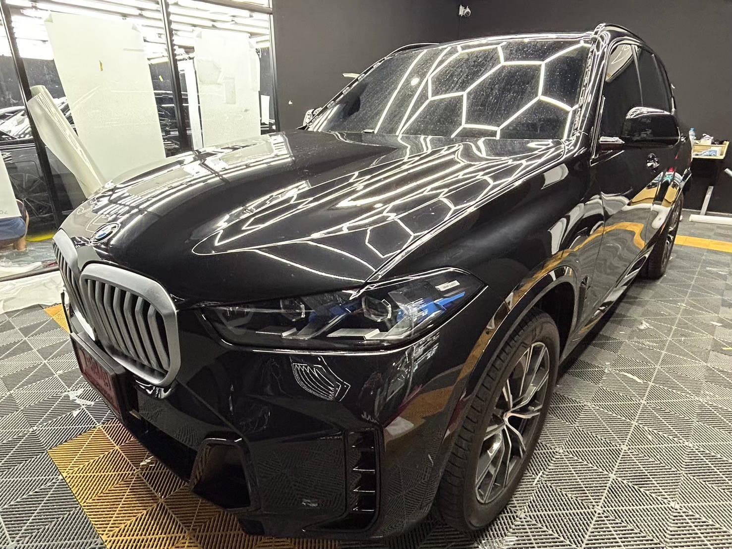 ฟิล์มใสกันรอย BMW X5