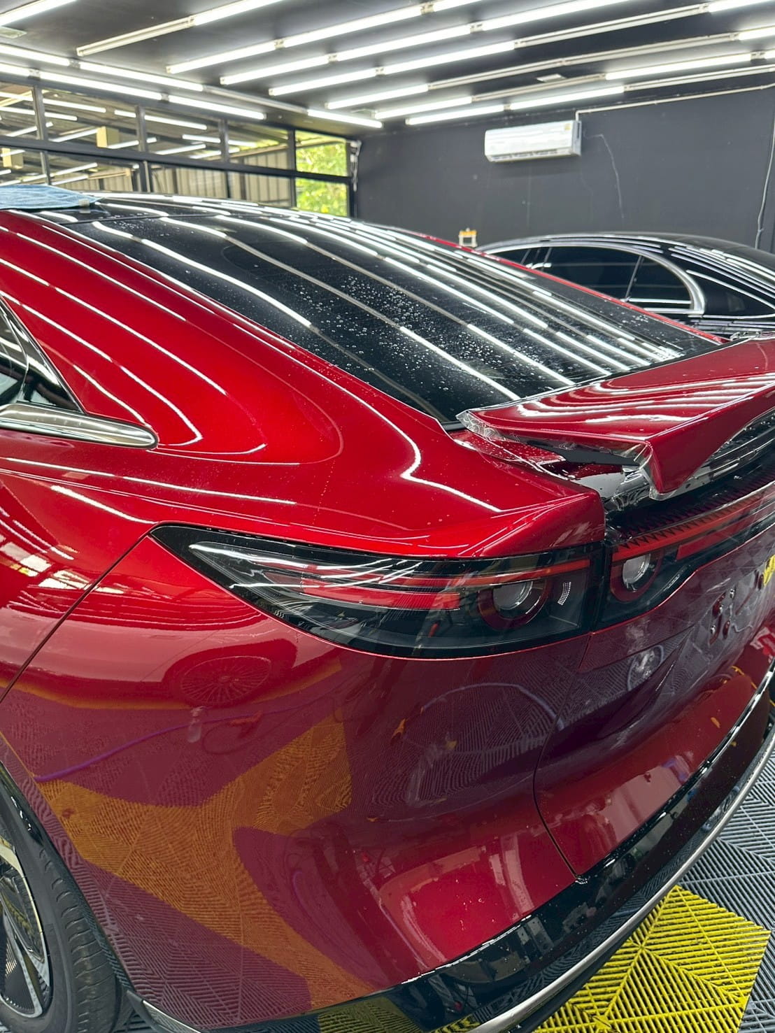 ติดฟิล์ม PPF Mazda 6e สีแดง ครบทุกจุด ป้องกันสีรถ