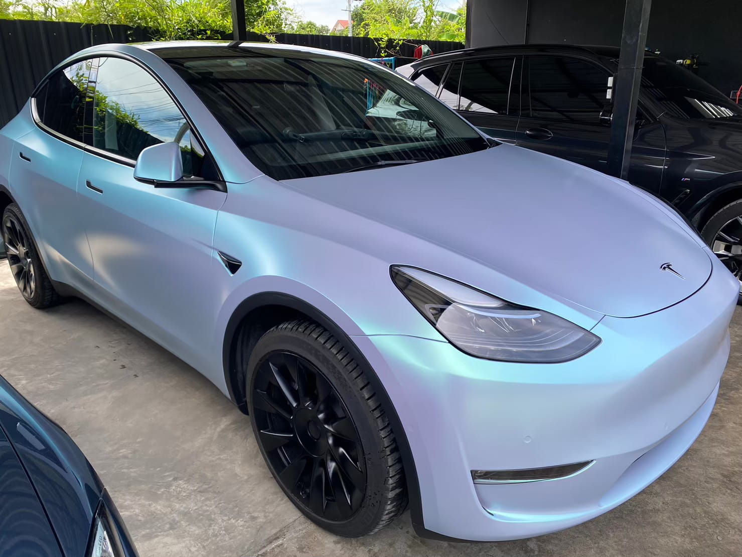 Tesla Wrap สี เปลี่ยนสีรถ