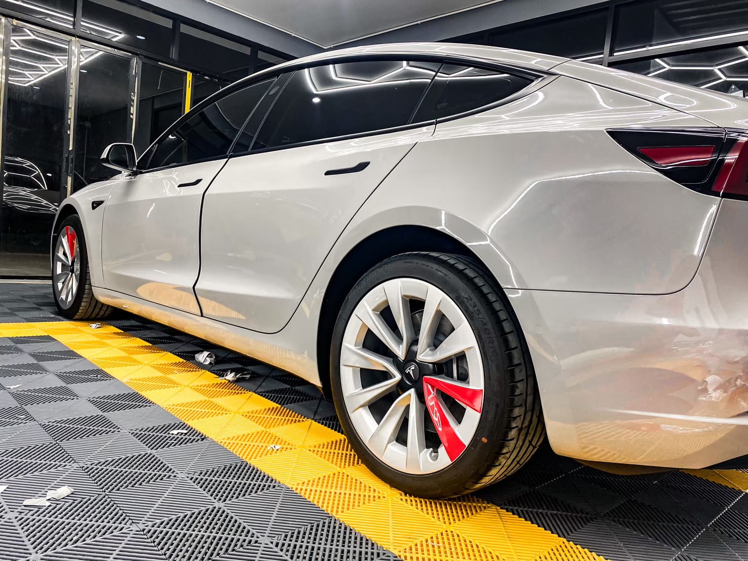 ฟิล์มกันรอย Tesla — PPF Matte Finish — Before & After